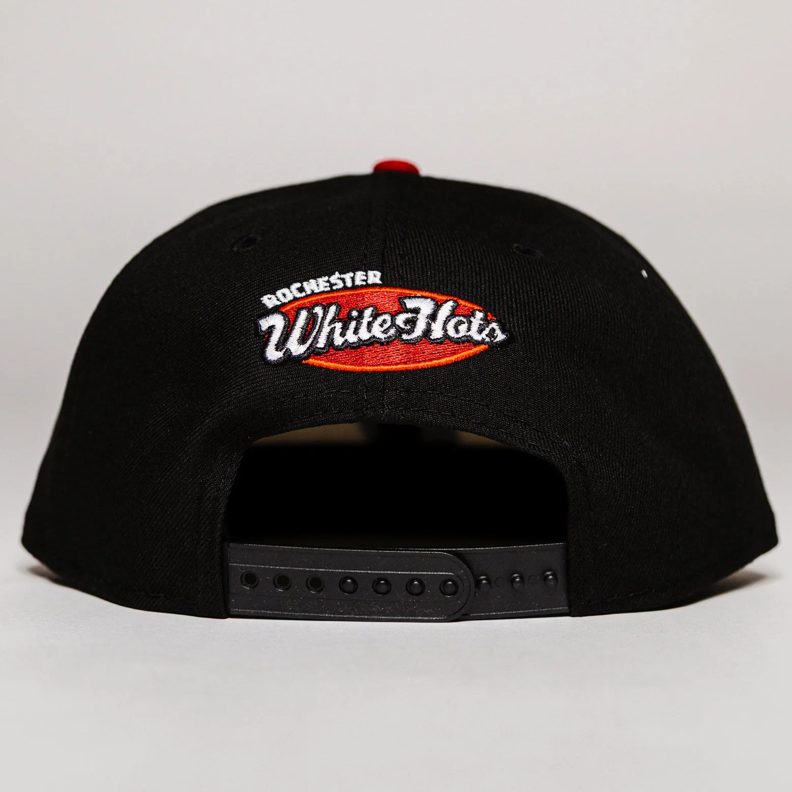 New Era 9FIFTY White Hots Tri Color Snapback - Image 4