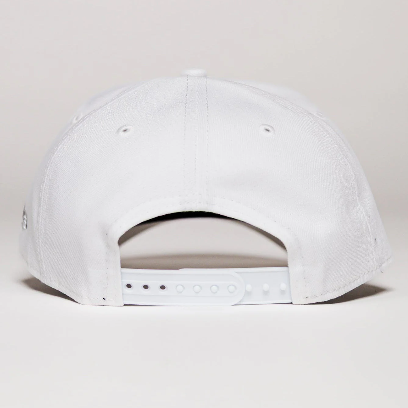 New Era 9FORTY White Hots 585 A-Frame - Image 4
