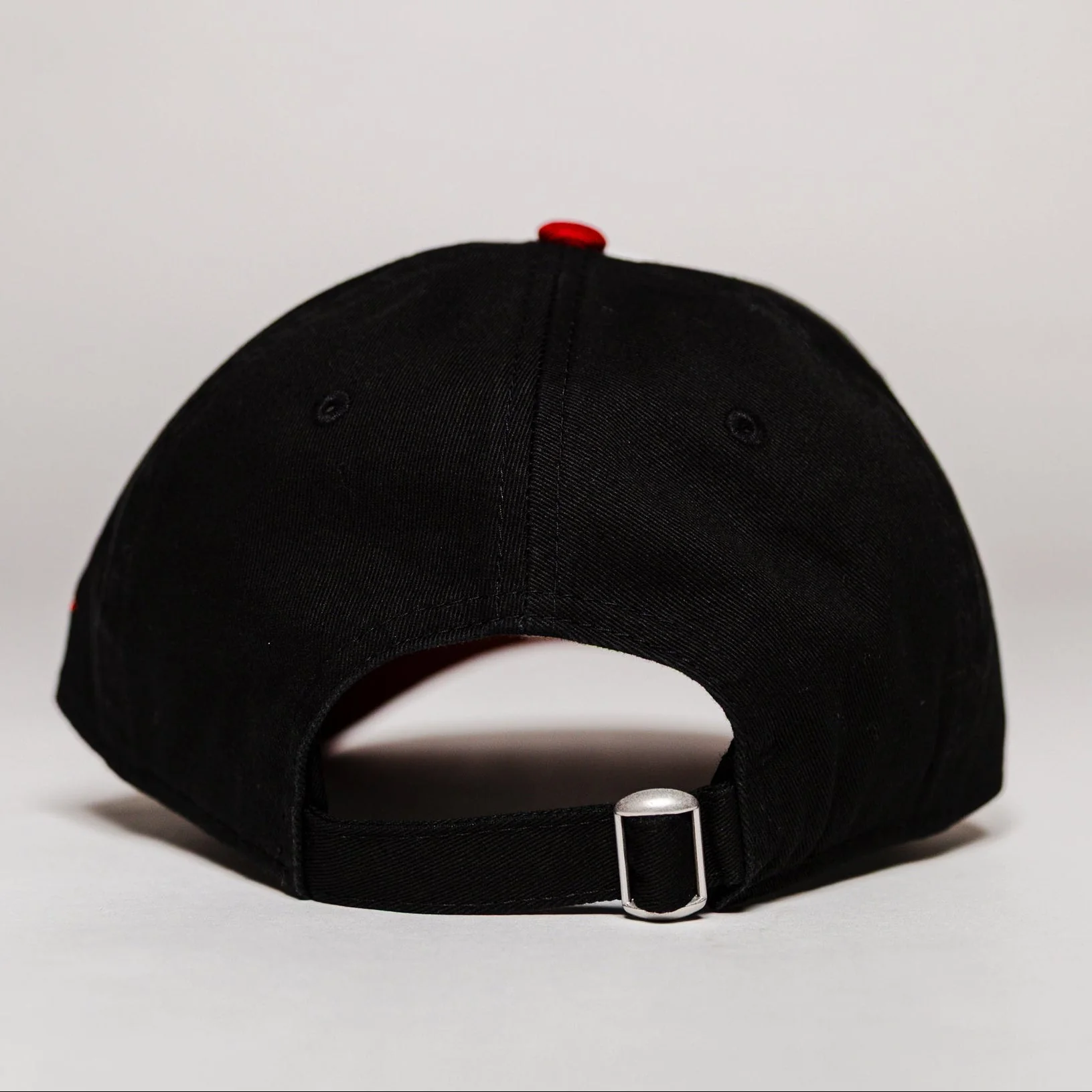 New Era 9TWENTY White Hots Tri Color Adjustable - Image 3