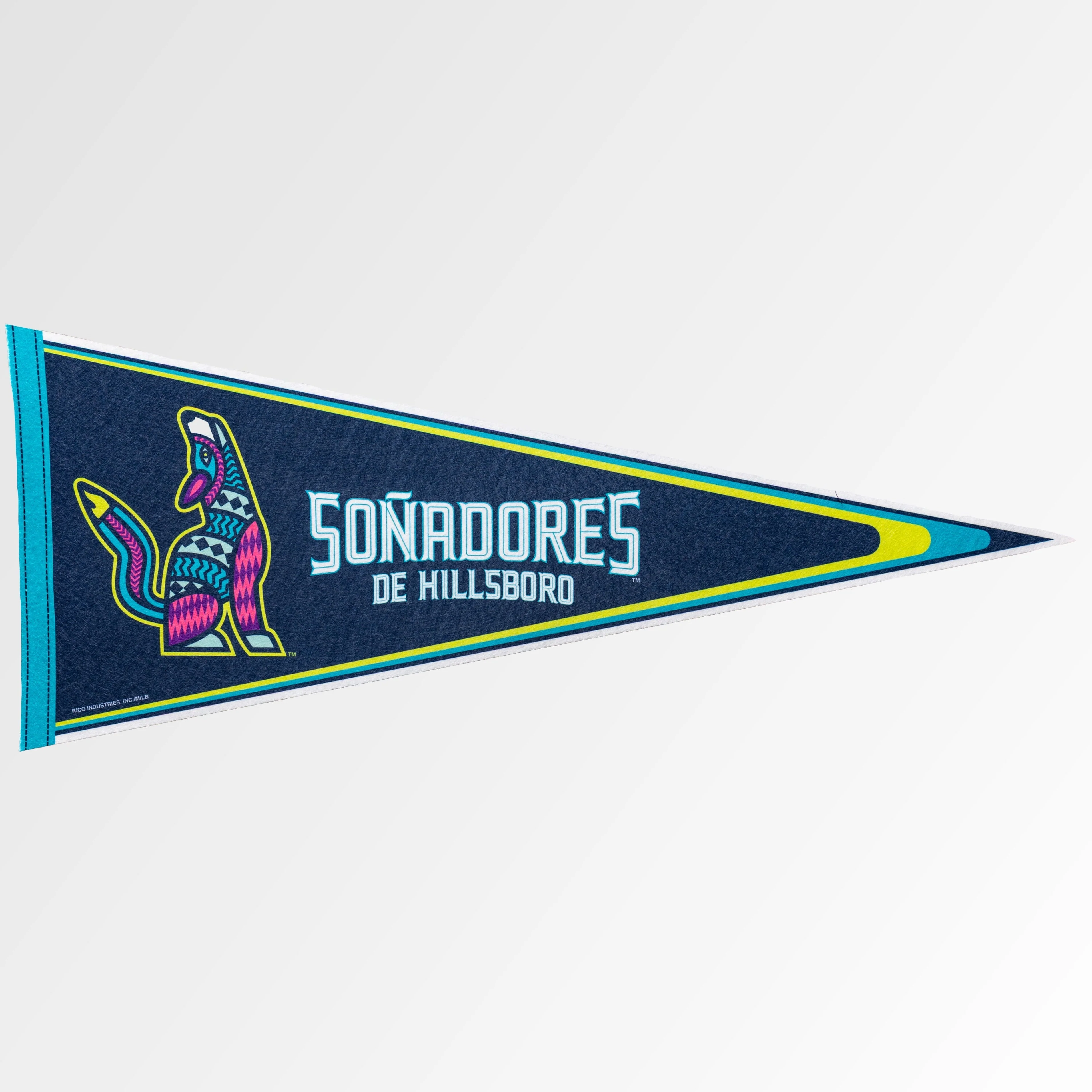Soñadores 12x30 Felt Pennant