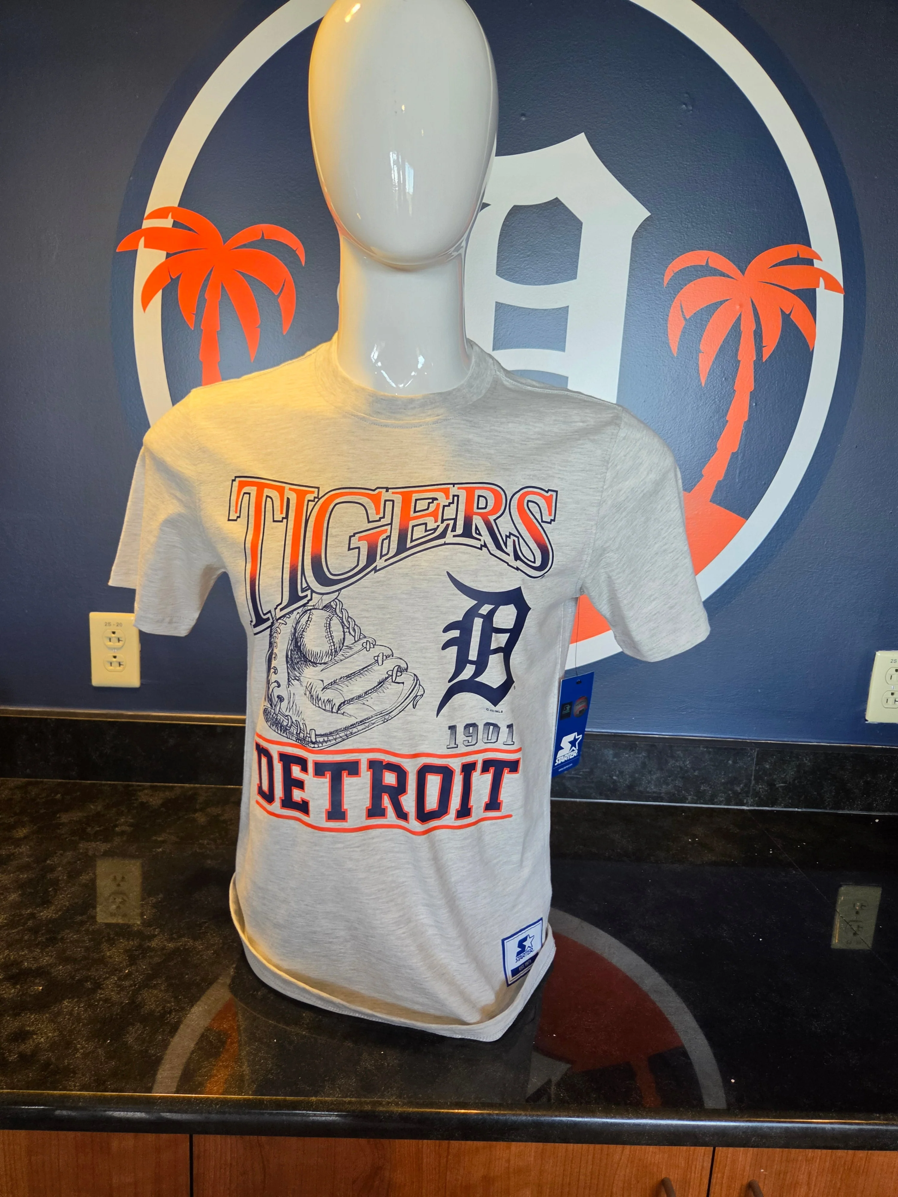 ST26 Starter Spike White Tee